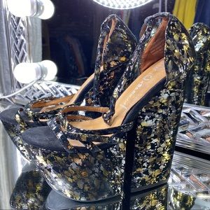 180$ Jeffrey Campbell platform Heels